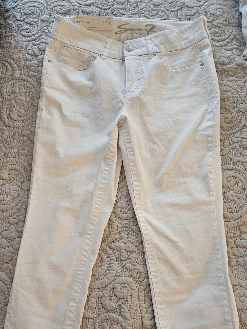 Seven7 Women's Ankle Skinny Jeans in White